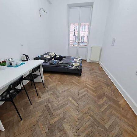 Fantastic - Ns51 Room A Warschau Exterior foto